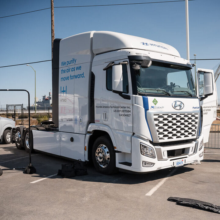 Hydrogen Fuel Cell Trucks, Port of Oakland